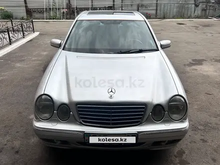 Mercedes-Benz E 320 2000 года за 4 800 000 тг. в Алматы – фото 7