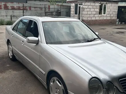 Mercedes-Benz E 320 2000 года за 4 800 000 тг. в Алматы – фото 9