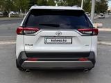 Toyota RAV4 2024 годаүшін17 500 000 тг. в Атырау – фото 2