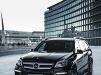 Mercedes-Benz GL 500 2014 годаfor19 500 000 тг. в Алматы