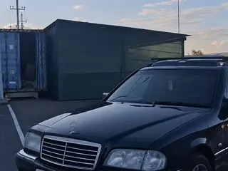 Mercedes-Benz C 240