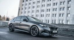 BMW 530 2023 года за 43 000 000 тг. в Алматы – фото 4