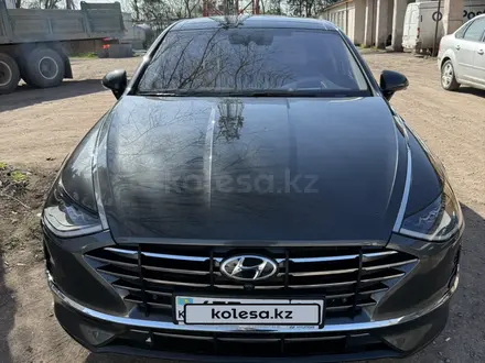 Hyundai Sonata 2022 года за 12 500 000 тг. в Астана – фото 3