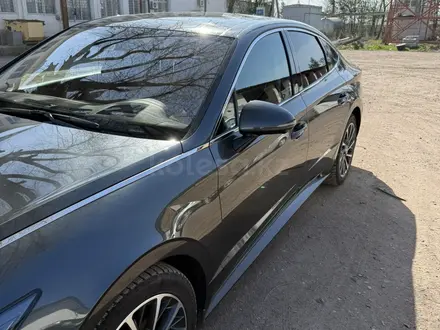 Hyundai Sonata 2022 года за 12 500 000 тг. в Астана
