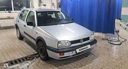 Volkswagen Golf 1995 годаүшін1 850 000 тг. в Астана – фото 2