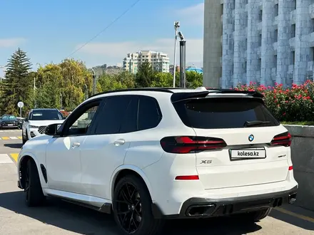 BMW X5 2025 года за 58 000 000 тг. в Алматы – фото 14