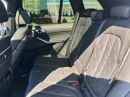 BMW X5 2025 года за 58 000 000 тг. в Алматы – фото 30