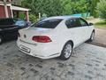 Volkswagen Passat 2013 годаfor7 500 000 тг. в Алматы – фото 5