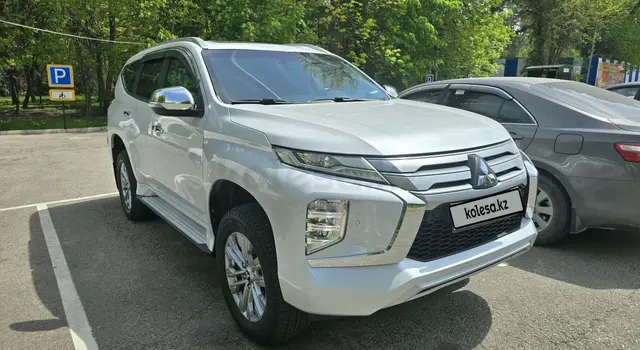 Mitsubishi Pajero Sport, 2020