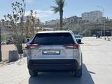 Toyota RAV4 2021 годаfor15 500 000 тг. в Актау – фото 3