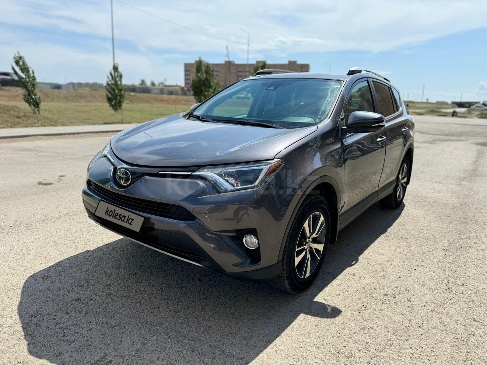 Toyota RAV4 2017 г.