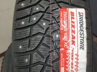 Bridgestone Blizzak Spike-02 SUV 255/50 R20 109T за 222 000 тг. в Жезказган