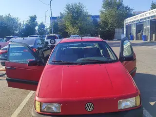 Volkswagen Passat, 1989