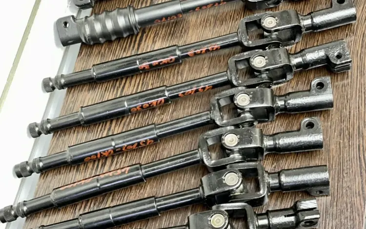 Рулевой кардан Hilux Pick UP 2005-2017 за 35 000 тг. в Алматы