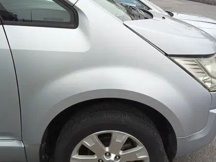 Крыло переднее Mitsubishi Delica D: 5 CV5W за 36 000 тг. в Усть-Каменогорск – фото 2