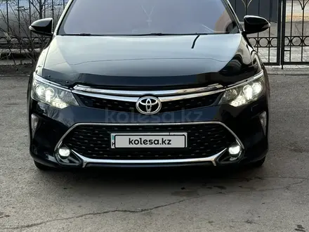 Toyota Camry 2017 года за 13 300 000 тг. в Астана