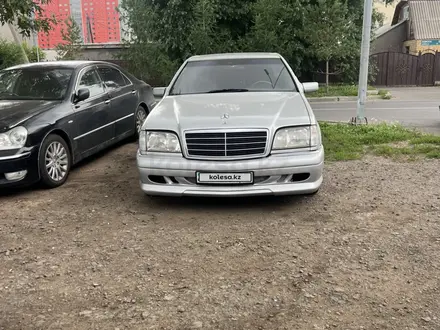 Mercedes-Benz S 500 1995 года за 5 200 000 тг. в Астана