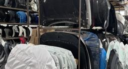 Капот за 191 000 тг. в Астана
