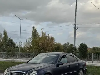 Mercedes-Benz E-Class, 2002