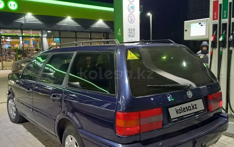 Volkswagen Passat 1995 годаfor2 300 000 тг. в Туркестан