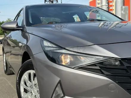 Hyundai Elantra 2022 года за 6 800 000 тг. в Алматы – фото 2