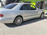 Mercedes-Benz E 280 2001 годаfor3 400 000 тг. в Тараз