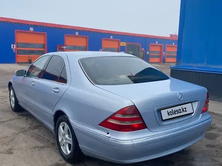 Mercedes-Benz S 320 1999 года за 2 790 000 тг. в Астана – фото 4