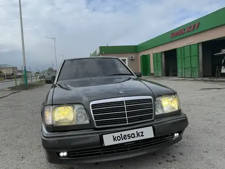 Mercedes-Benz E 280 1993 года за 2 300 000 тг. в Кызылорда – фото 4