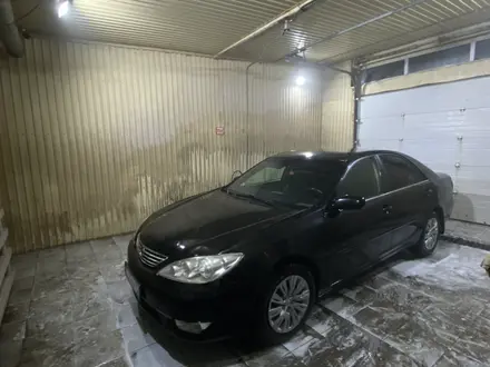 Toyota Camry 2002 года за 3 250 000 тг. в Актобе – фото 6
