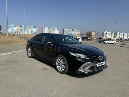 Toyota Camry 2019 годаүшін12 700 000 тг. в Семей