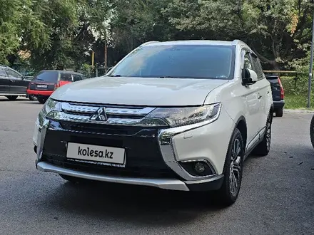 Mitsubishi Outlander 2015 года за 11 500 000 тг. в Алматы