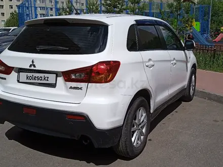 Mitsubishi ASX 2010 года за 4 000 000 тг. в Астана – фото 2