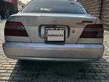 Nissan Bluebird 1997 года за 1 600 000 тг. в Алматы – фото 5
