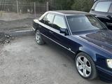Mercedes-Benz E 220 1995 годаүшін3 000 000 тг. в Сатпаев – фото 2
