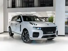 lynk-and-co 09, 2025