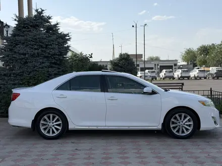 Toyota Camry 2014 года за 8 450 000 тг. в Шымкент – фото 4