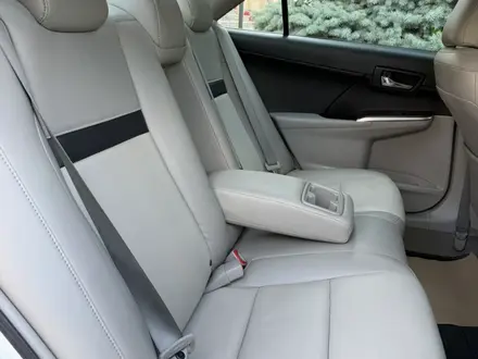 Toyota Camry 2014 года за 8 450 000 тг. в Шымкент – фото 9