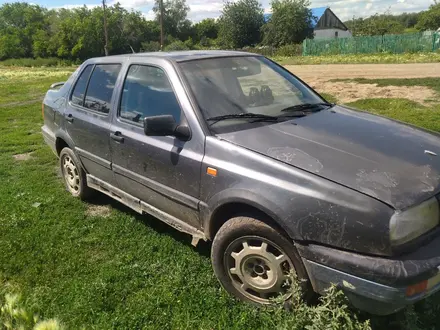 Volkswagen Vento 1993 года за 1 000 000 тг. в Астана – фото 4