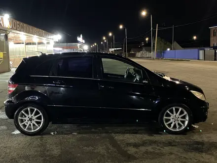 Mercedes-Benz B 180 2008 года за 4 900 000 тг. в Атырау – фото 4