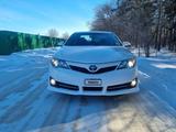 Toyota Camry 2013 года за 5 700 000 тг. в Уральск – фото 2