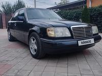 Mercedes-Benz E 200 1994 годаүшін2 500 000 тг. в Алматы