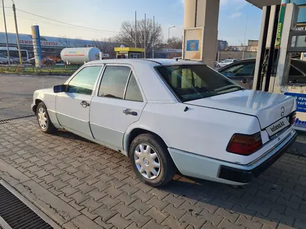 Mercedes-Benz E 230 1992 года за 1 350 000 тг. в Тараз – фото 5