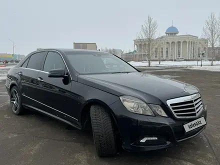 Mercedes-Benz E 350 2010 года за 5 500 000 тг. в Уральск – фото 2
