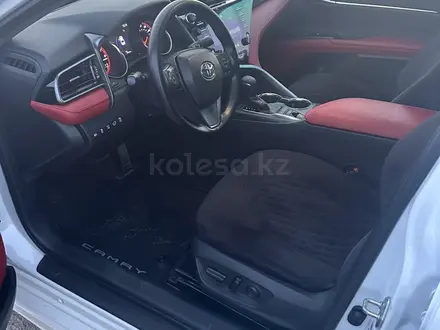 Toyota Camry 2019 года за 13 800 000 тг. в Тараз – фото 9