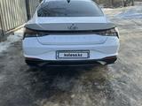 Hyundai Elantra 2023 годаfor12 000 000 тг. в Алматы – фото 2