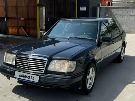 Mercedes-Benz E 220 1995 года за 1 950 000 тг. в Жаркент – фото 6