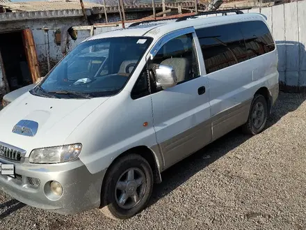 Hyundai Starex 2001 года за 2 300 000 тг. в Тараз – фото 2