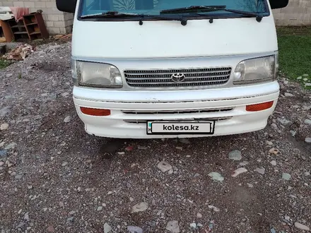 Toyota Hiace 1997 года за 2 500 000 тг. в Ават (Енбекшиказахский р-н)