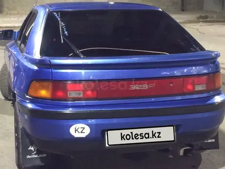 Mazda 323 1994 года за 1 000 000 тг. в Караганда – фото 2
