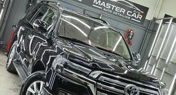 Toyota Land Cruiser 2017 годаүшін34 700 000 тг. в Алматы